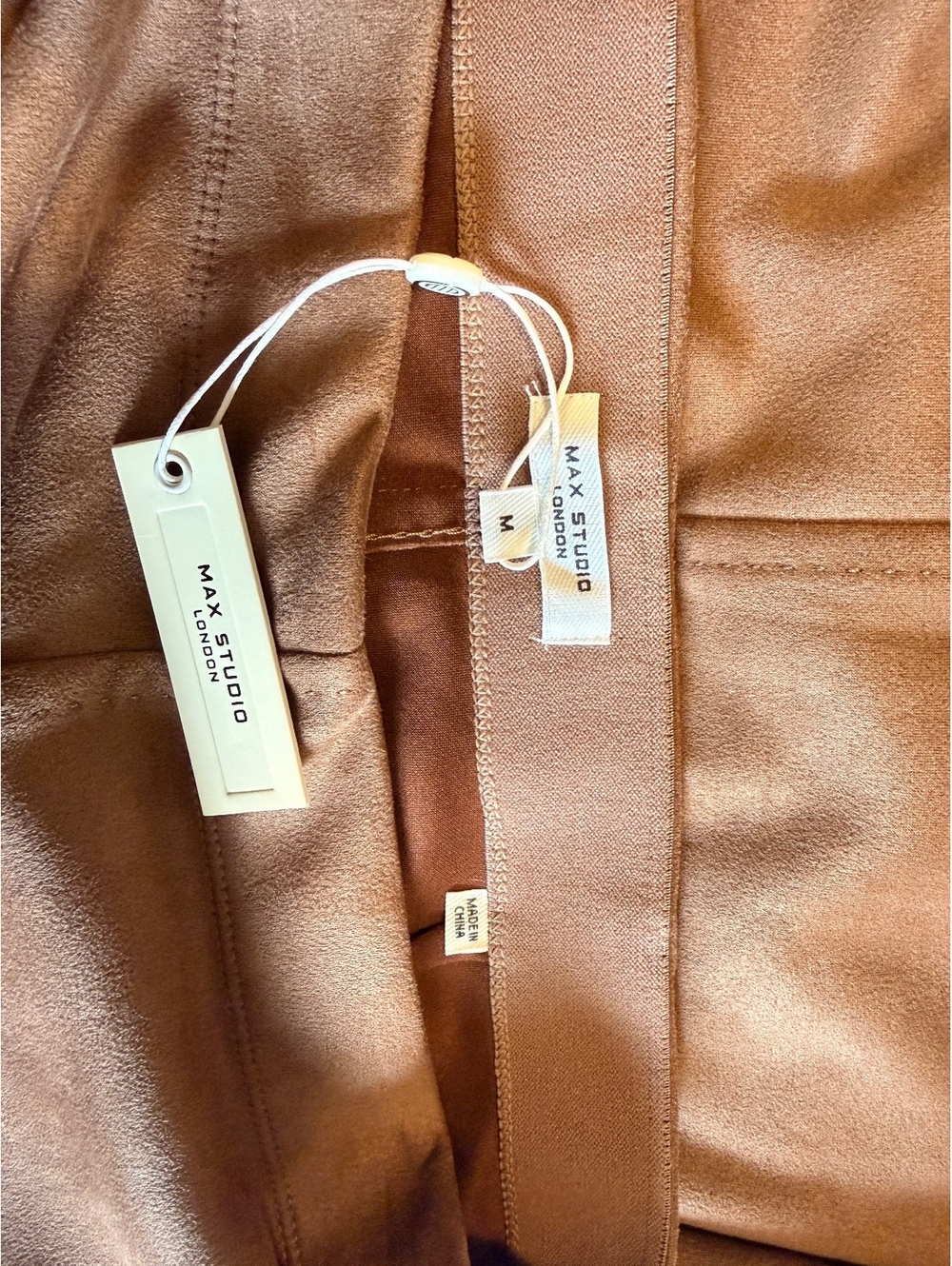 NWT* Max studio London brown camel faux suede midi skirt stretchy size medium - Picture 3 of 9